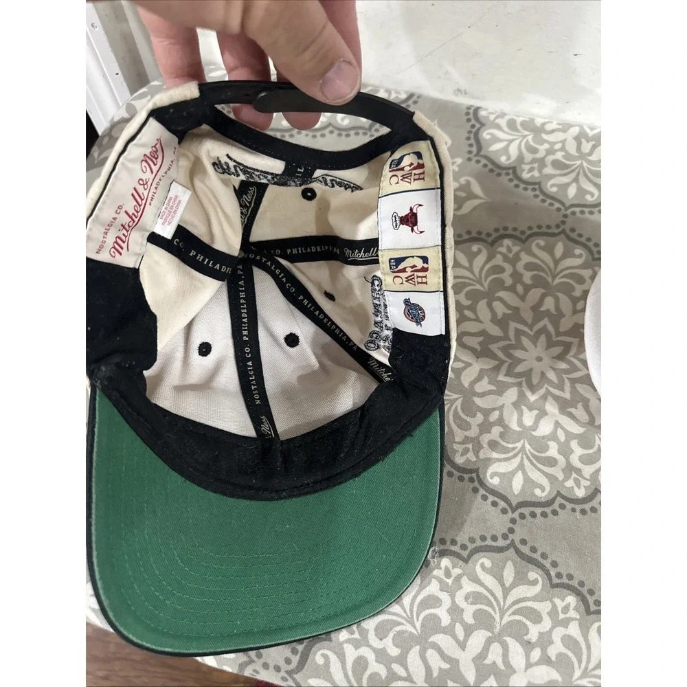 1998 NBA Finals Bulls vs Jazz Mitchell And Ness Adjustable Snapback Cap Hat